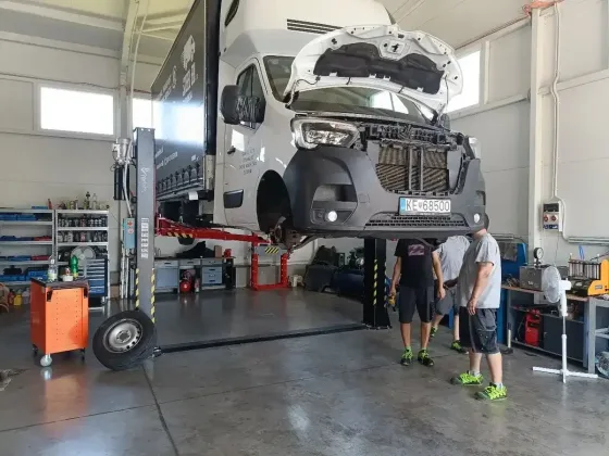 3H Slovakia s.r.o. - repas autodielov - foto 1
